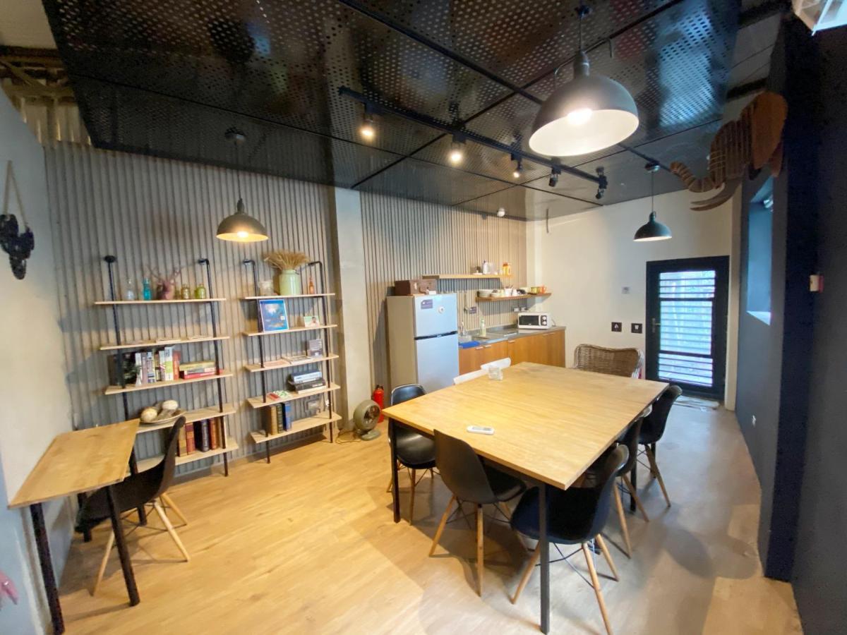 Fengjia Living Lab Hostel Taichung Luaran gambar